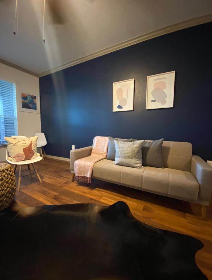 Bright & Modern Galleria Suite! 5 Star Location, Self Check In & Free Parking 휴스턴 외부 사진